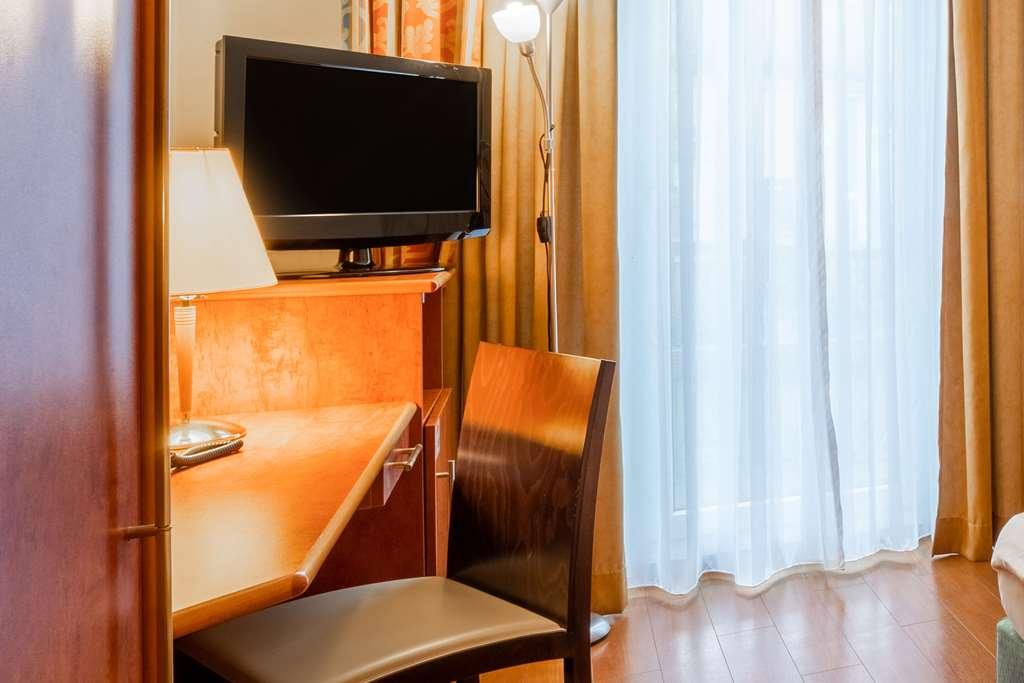 1, 2, Sleep Boardinghouse Unterschleissheim Zentrum 객실 사진
