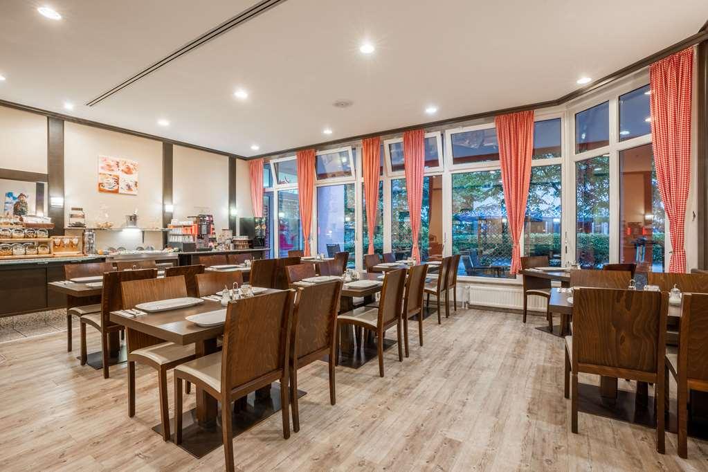 1, 2, Sleep Boardinghouse Unterschleissheim Zentrum 레스토랑 사진