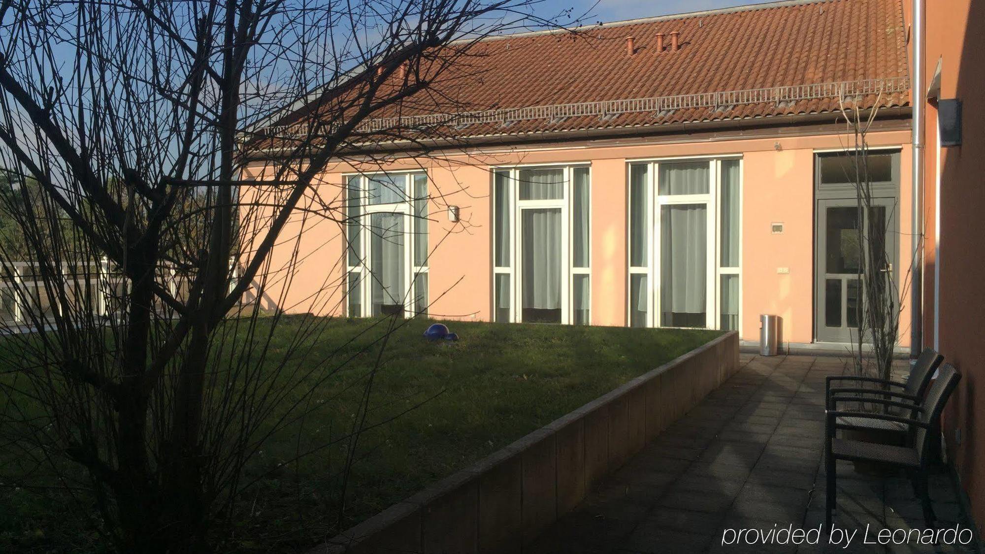 1, 2, Sleep Boardinghouse Unterschleissheim Zentrum 외부 사진