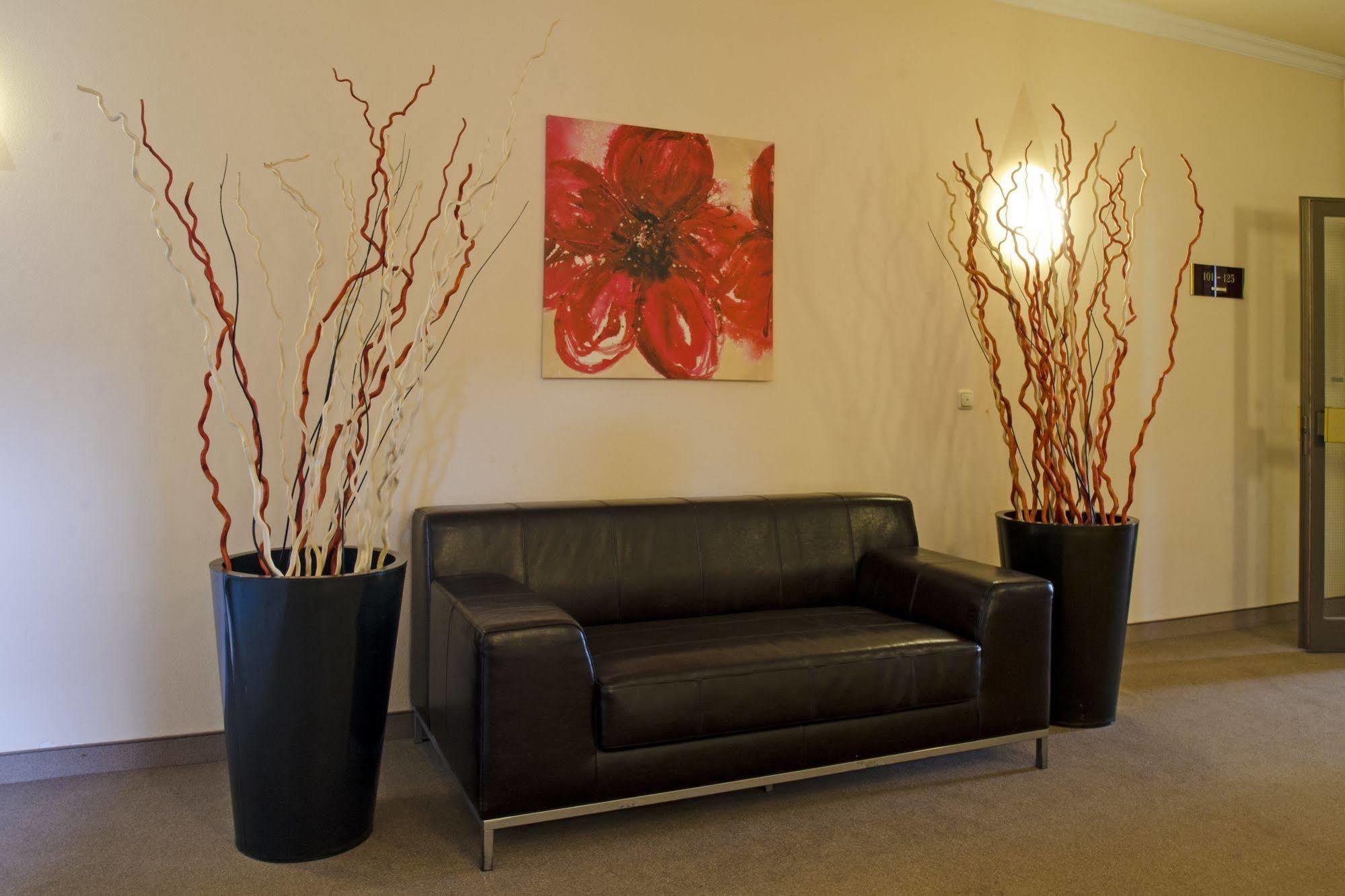 1, 2, Sleep Boardinghouse Unterschleissheim Zentrum 외부 사진